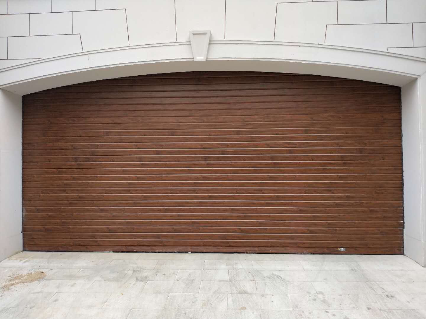 快速卷簾門設(shè)計(jì)要考慮哪些？